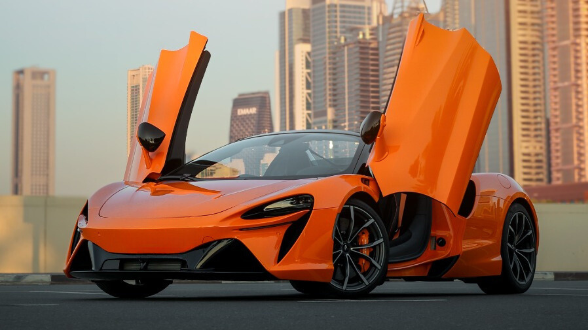 Lamborghini Huracan Evo Spyder 2023 Rental in Dubai