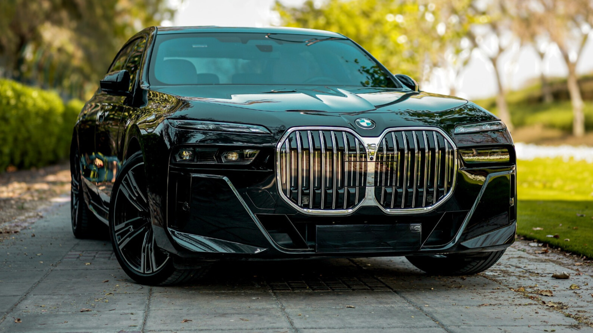 BMW X7 2024 Rental in Dubai